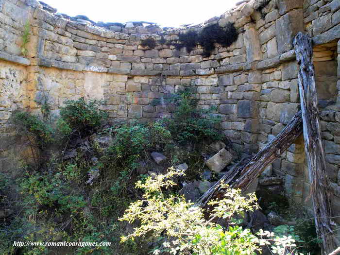 INTERIOR DE LA CABECERA