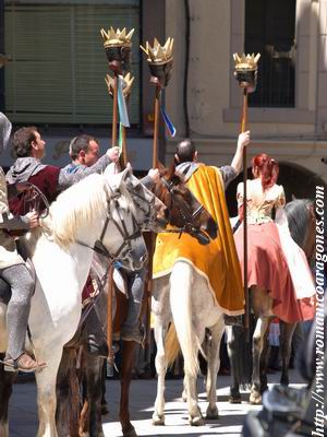 CABALLEROS CRISTIANOS VENCEDORES DE LA BATALLA