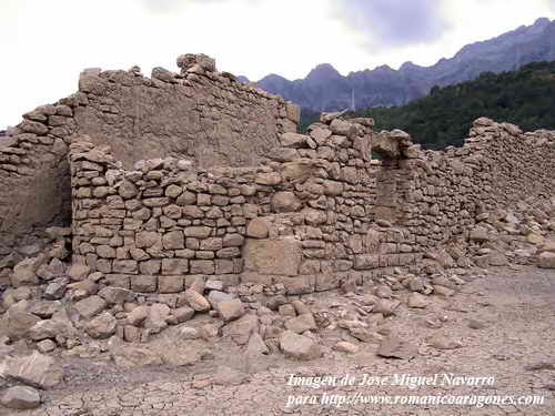 RUINAS DEL TEMPLO DESDE EL NORESTE