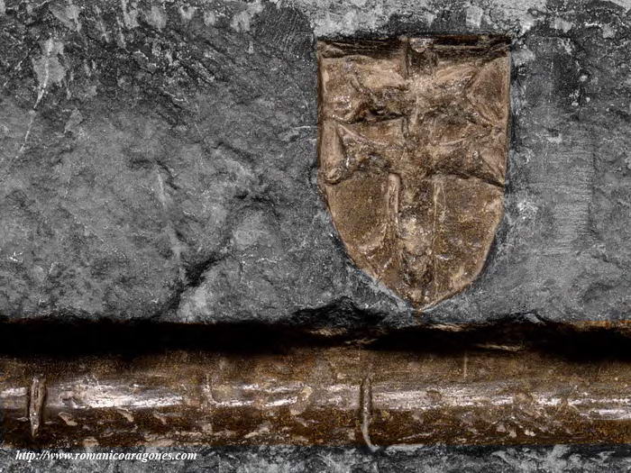 DETALLE DEL ESCUDO JAQUES, AUTENTIFICANDO LAS VARAS JAQUESAS