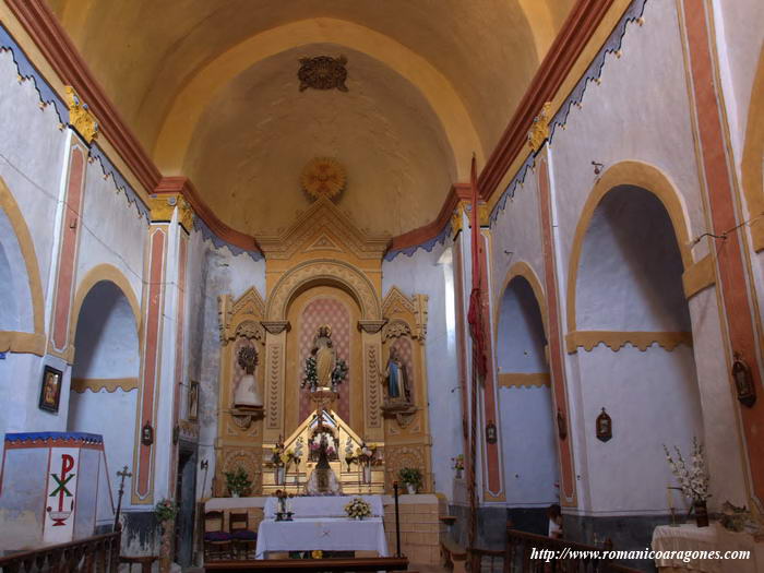 INTERIOR DEL TEMPLO HACIA LA CABECERA