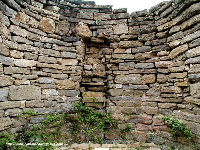 DETALLE DEL BSIDE. VENTANAL CEGADO