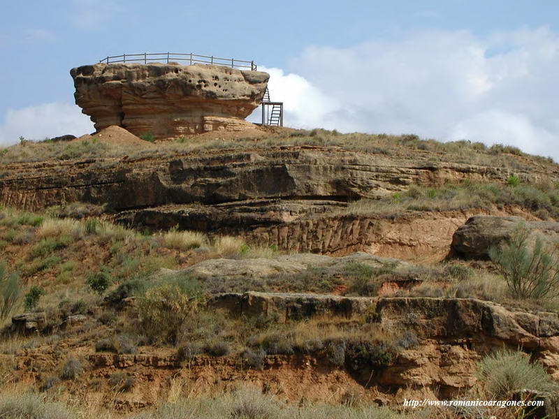 PLATAFORMA ROCOSA DEL CASTILLO ISLMICO DESDE EL OESTE