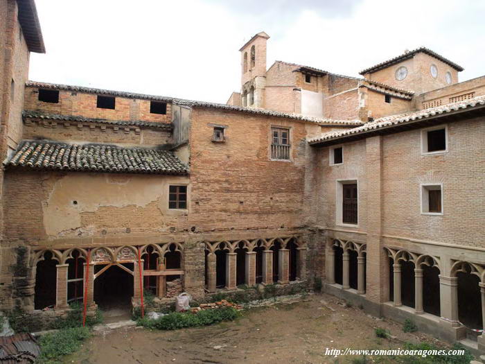 CLAUSTRO DESDE EL LADO NORTE EN ALTURA