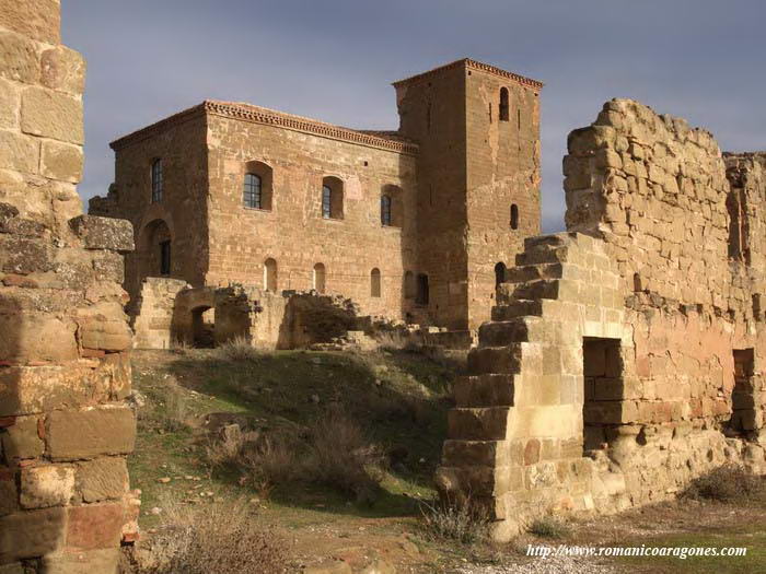 VISTA SUROESTE DE LA IGLESIA DESDE LA ARRUINADA SALA SUR