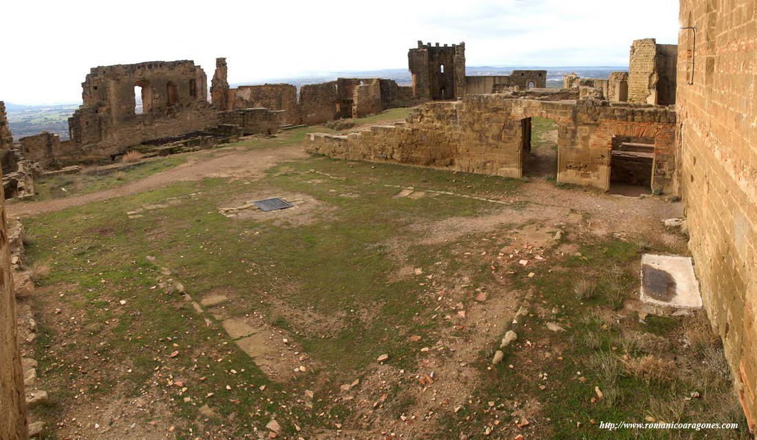 PERIMETRO DEL CLAUSTRO ROMNICO ADOSADO AL MURO SUR DEL TEMPLO