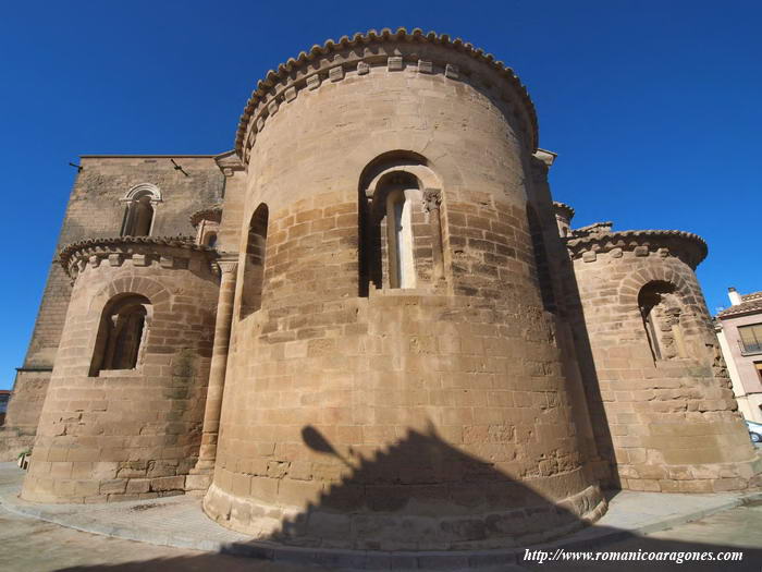 CABECERA TRIABSIDAL DEL TEMPLO