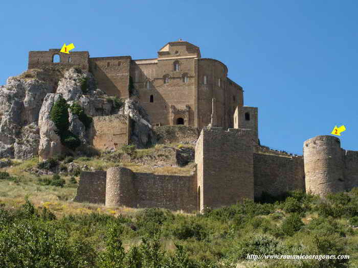 DETALLE DEL LADO SUR DEL CASTILLO