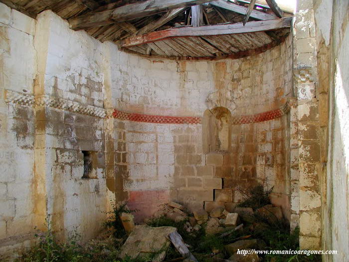 CABECERA DEL TEMPLO Y CUBIERTAS DE MADERA