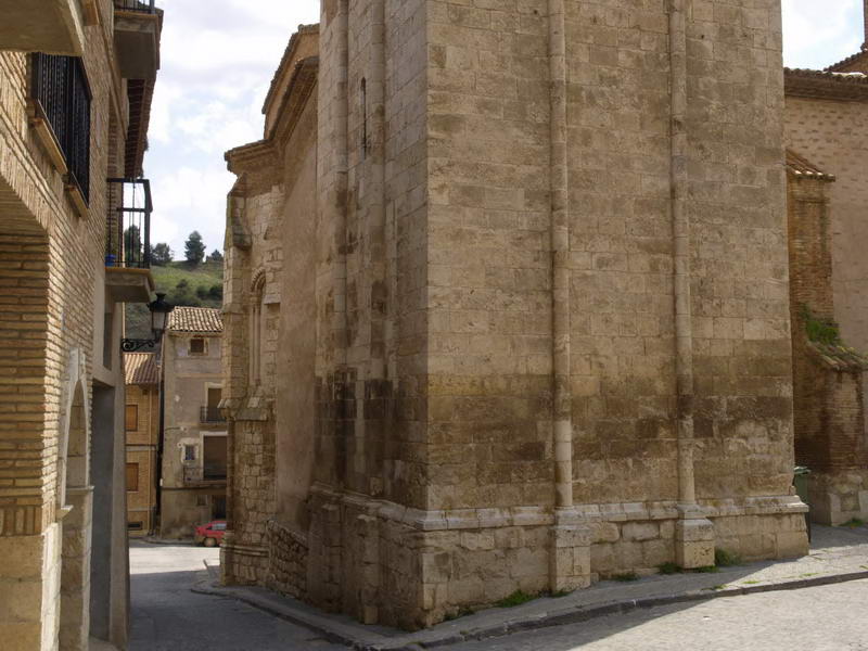 CUERPO INFERIOR DE LA TORRE Y TRANSICION AL MUDEJAR