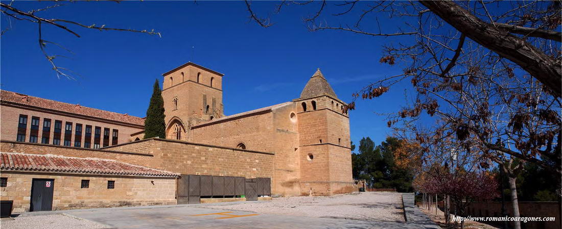 IGLESIA, TORRE DE LANUZA Y TORREÓN GÓTICO