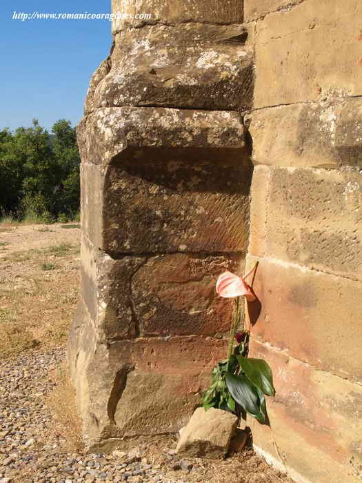 SANTIAGO DE AGÜERO. FLORES PARA EL RECUERDO