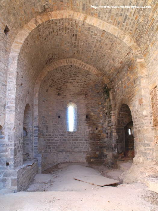 INTERIOR DEL TEMPLO 2011